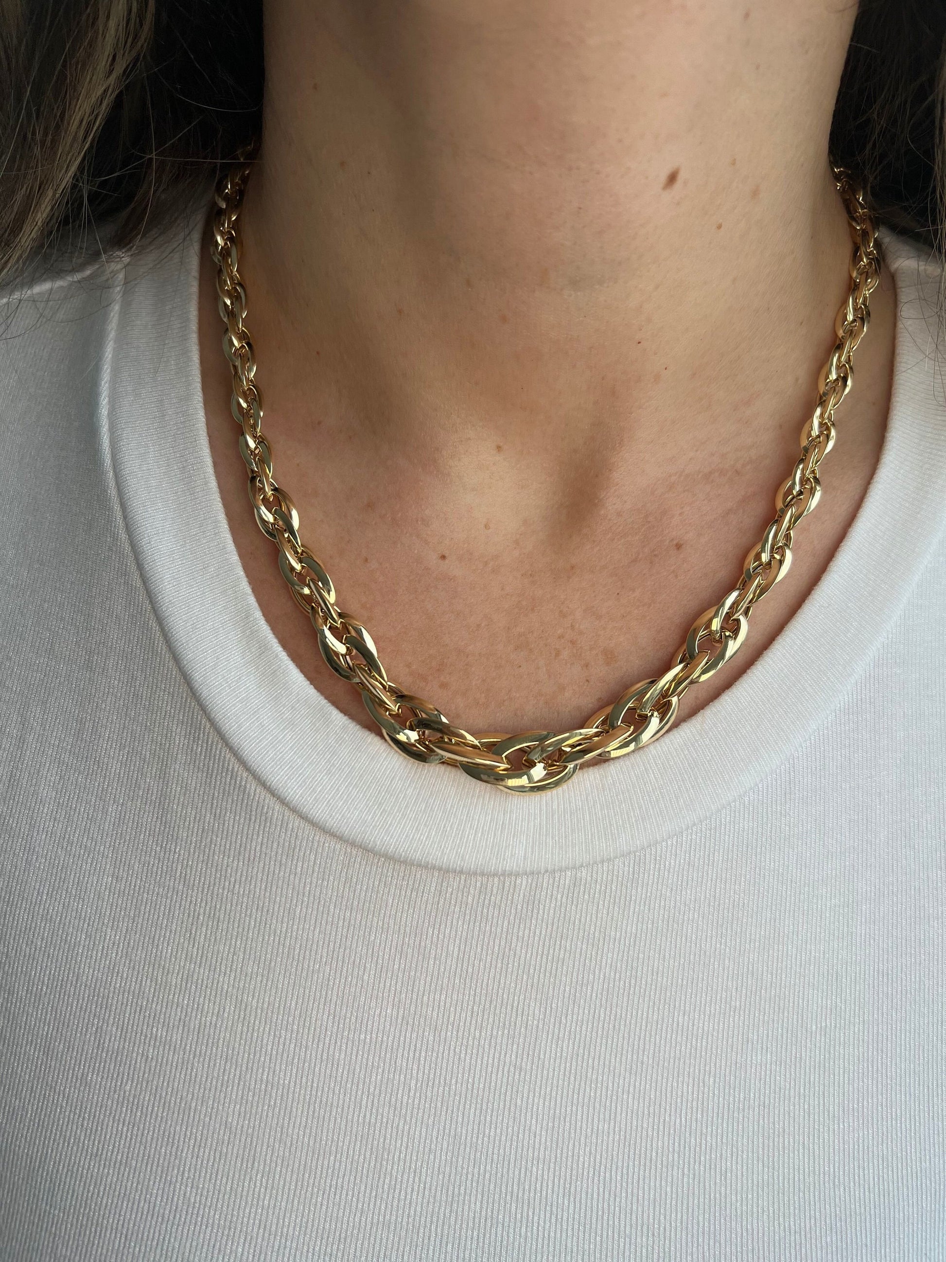 14K Yellow Gold 18" Graduating Double Oval Link Chain, 7-10mm, Women's Necklace