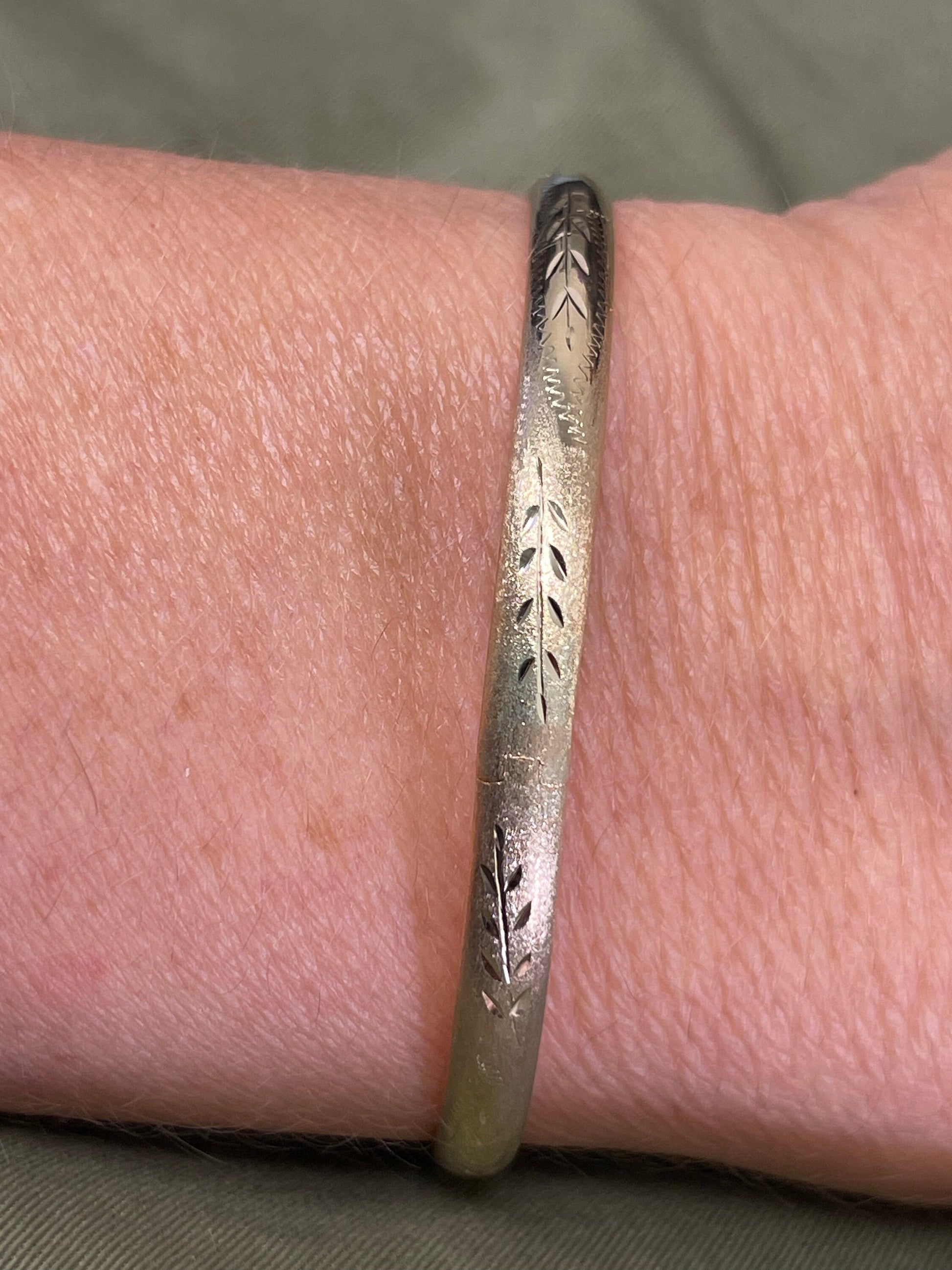 14K Yellow Gold Floral Leaf Bangle, 5mm-13.5mm, 7"-8", Stackable, Women