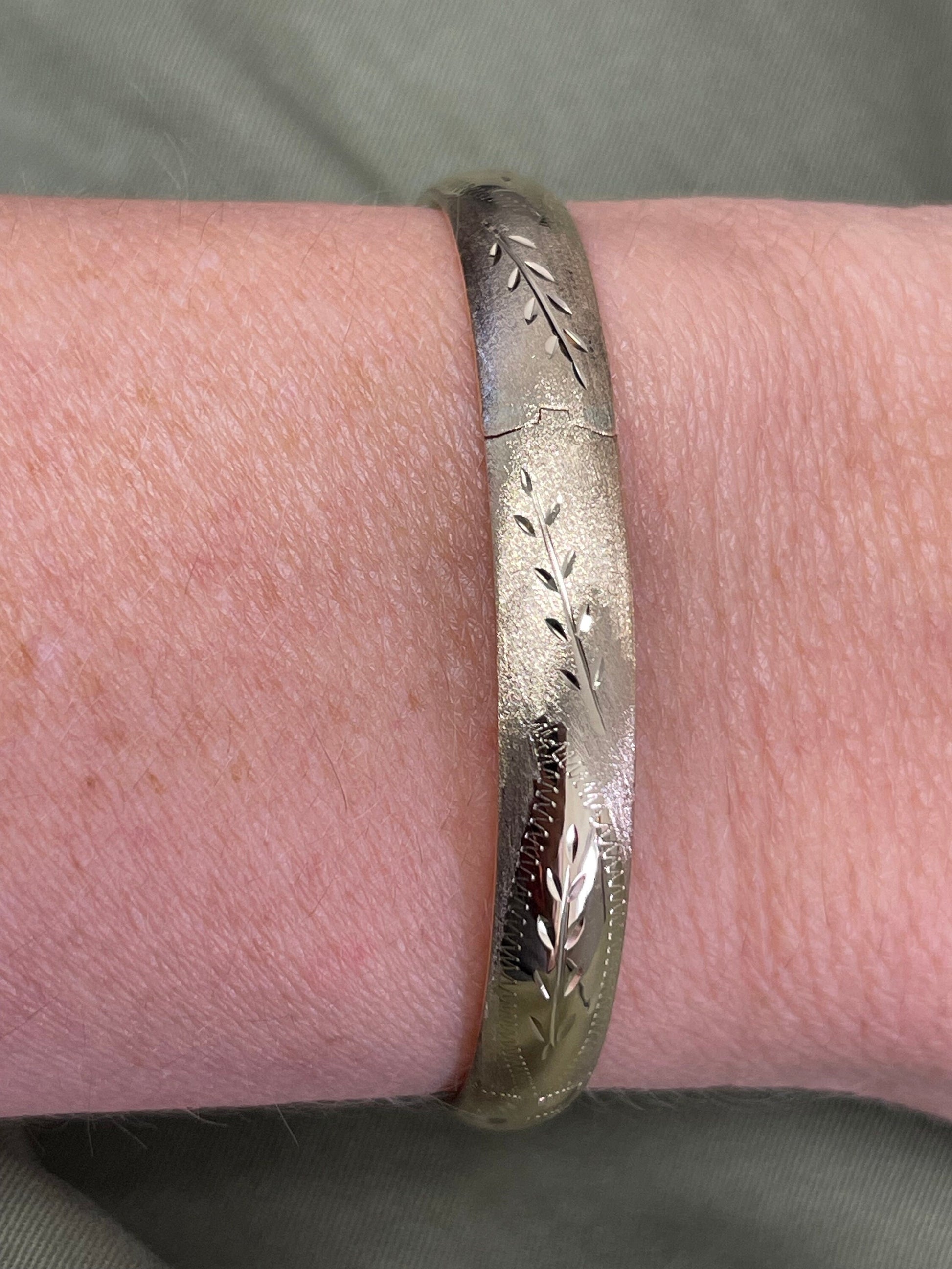 14K Yellow Gold Floral Leaf Bangle, 5mm-13.5mm, 7"-8", Stackable, Women