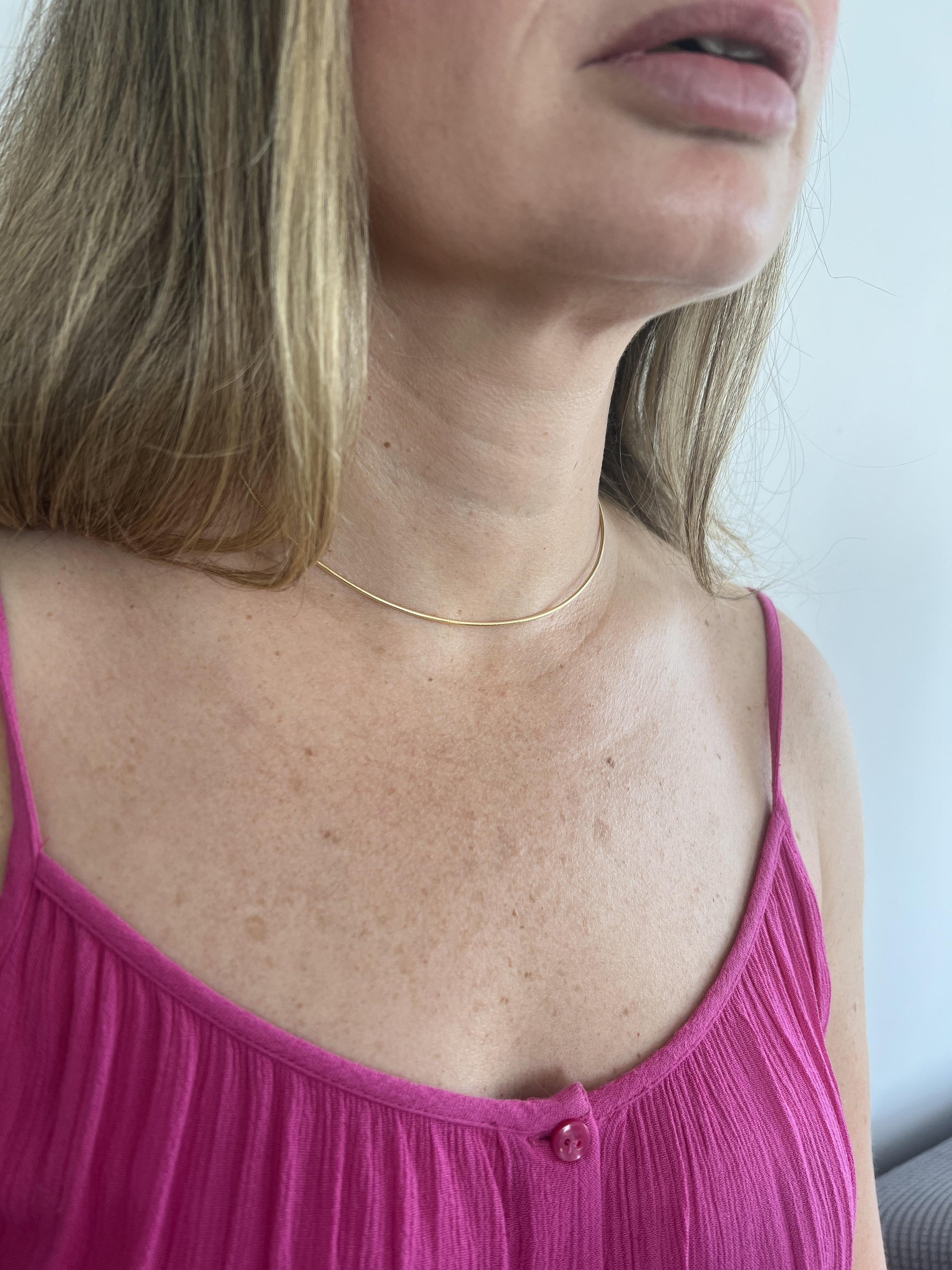 14K Yellow Gold Choker Necklace 16" Modern Minimalist Design