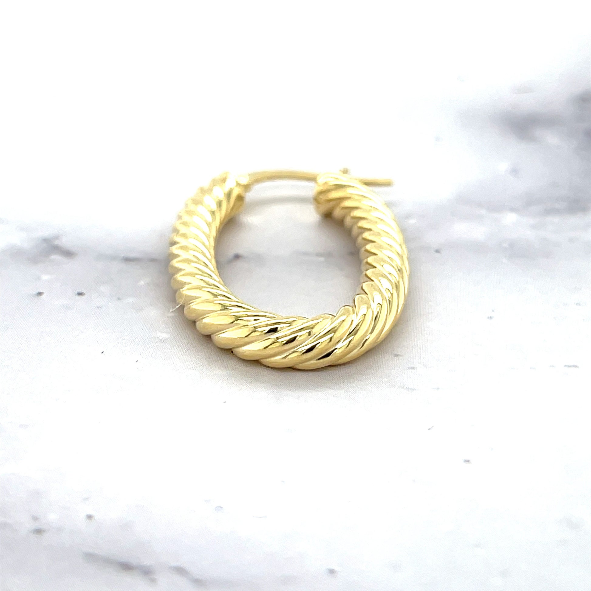 14K Yellow Gold Large Oval Twist Hoop Earrings, 3.7mm Thick, Twisted Hoops, Oval Earrings